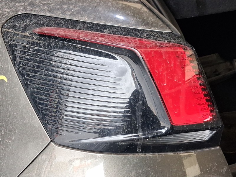 Recambio de piloto trasero izquierdo exterior para peugeot 3008 ii suv (mc_, mr_, mj_, m4_) 1.6 bluehdi 100 referencia OEM IAM 9