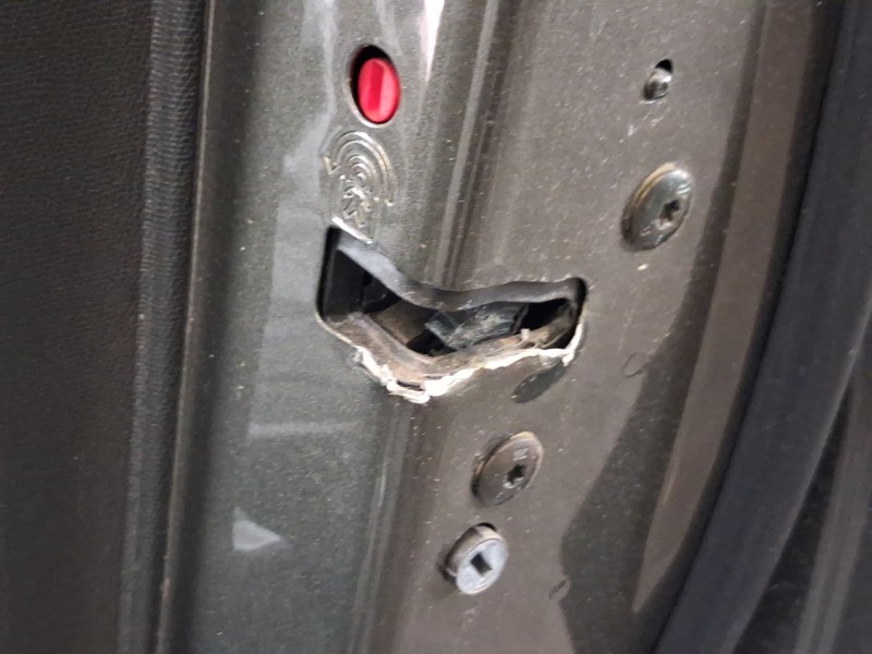 Recambio de cerradura puerta trasera derecha para peugeot 3008 ii suv (mc_, mr_, mj_, m4_) 1.6 bluehdi 100 referencia OEM IAM 98