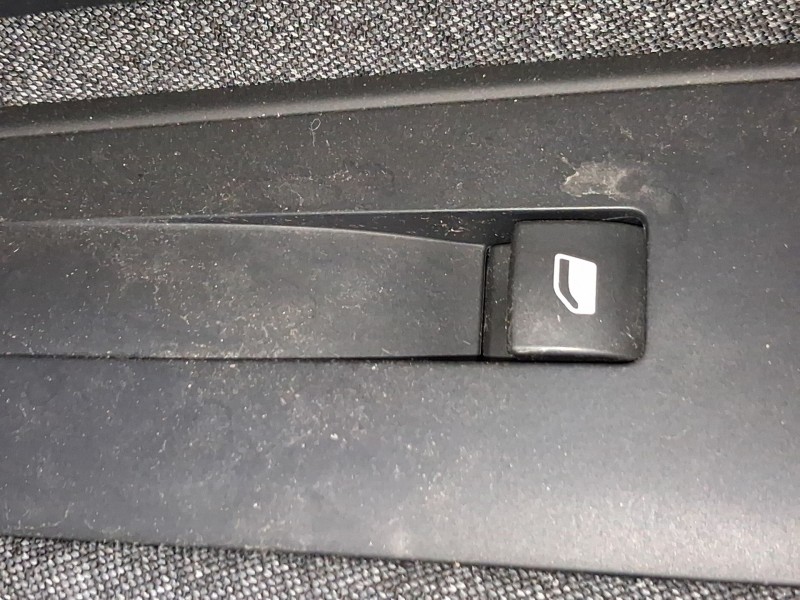 Recambio de mando elevalunas delantero derecho para peugeot 3008 ii suv (mc_, mr_, mj_, m4_) 1.6 bluehdi 100 referencia OEM IAM 