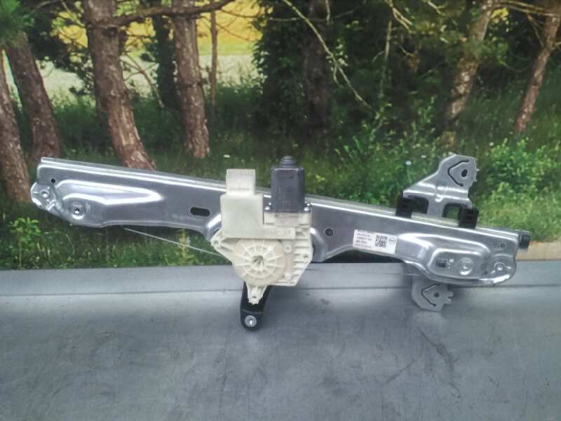 Recambio de elevalunas delantero izquierdo para nissan qashqai (j11) tekna referencia OEM IAM E11421100 290380404 ELECTRICO 6 PI