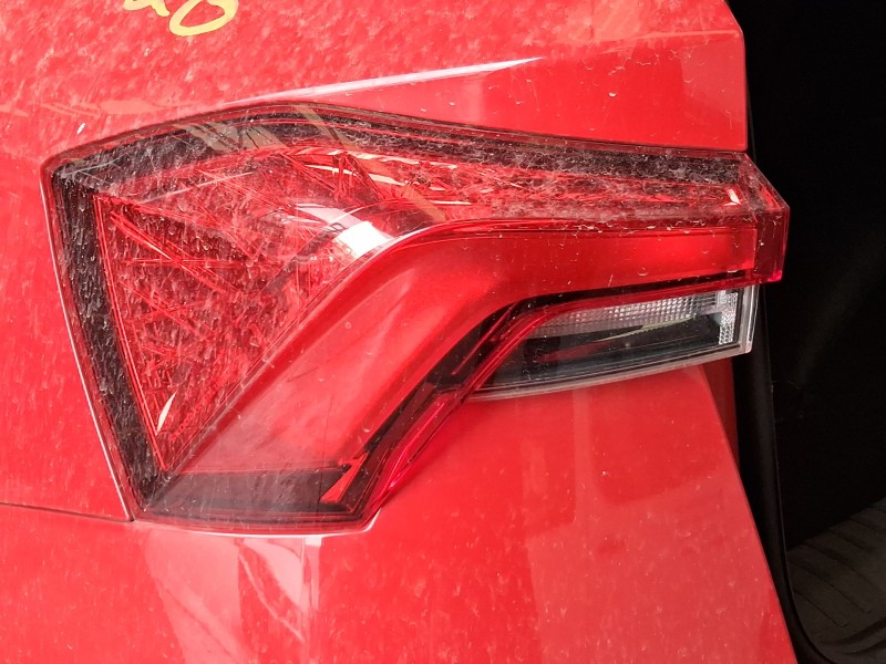 Recambio de piloto trasero izquierdo exterior para skoda kamiq (nw4) 1.0 tsi referencia OEM IAM 658945207  