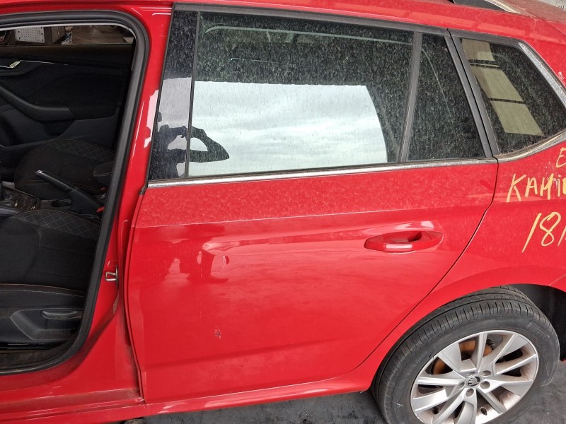 Recambio de puerta trasera izquierda para skoda kamiq (nw4) 1.0 tsi referencia OEM IAM 658833051B TOCADA 