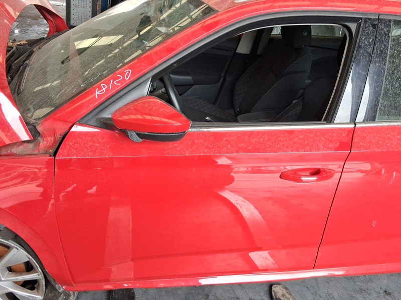 Recambio de puerta delantera izquierda para skoda kamiq (nw4) 1.0 tsi referencia OEM IAM 658831051B  