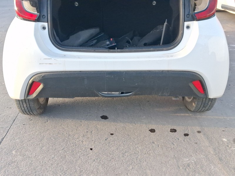 Recambio de paragolpes trasero para toyota yaris (_p21_, _pa1_, _ph1_) 1.5 hybrid (mxph11) referencia OEM IAM 52159K0906 ROZADO 