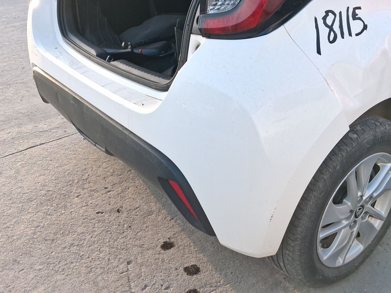 Recambio de paragolpes trasero para toyota yaris (_p21_, _pa1_, _ph1_) 1.5 hybrid (mxph11) referencia OEM IAM 52159K0906 ROZADO 