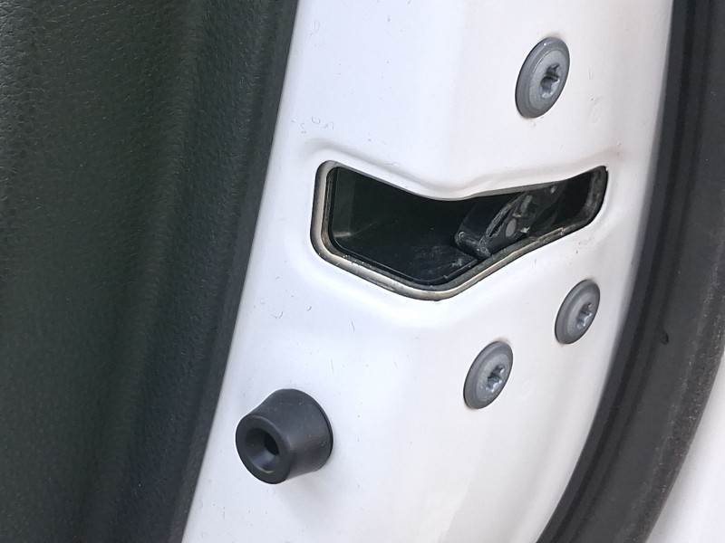 Recambio de cerradura puerta delantera derecha para toyota yaris (_p21_, _pa1_, _ph1_) 1.5 hybrid (mxph11) referencia OEM IAM 69