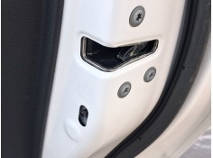 CERRADURA PUERTA TRASERA DERECHA 69050K0040 