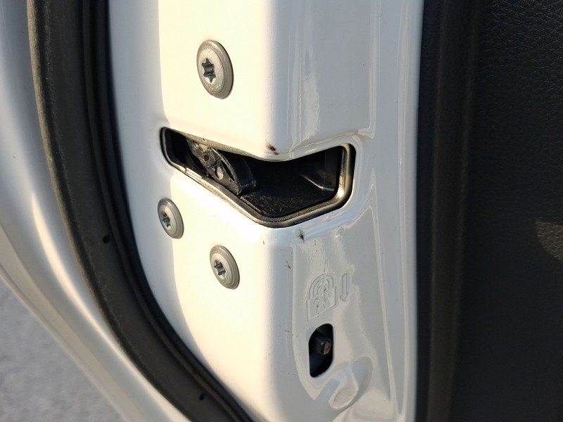Recambio de cerradura puerta trasera izquierda para toyota yaris (_p21_, _pa1_, _ph1_) 1.5 hybrid (mxph11) referencia OEM IAM 69