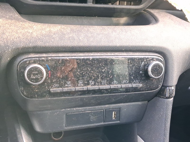 Recambio de mando climatizador para toyota yaris (_p21_, _pa1_, _ph1_) 1.5 hybrid (mxph11) referencia OEM IAM 55900K0020  