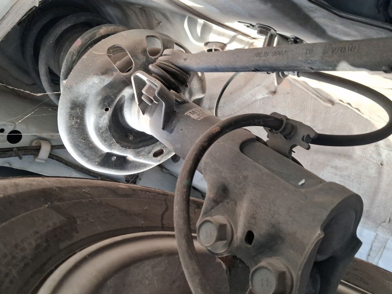 Recambio de amortiguador delantero derecho para toyota yaris (_p21_, _pa1_, _ph1_) 1.5 hybrid (mxph11) referencia OEM IAM 48510K