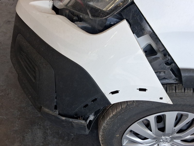 Recambio de paragolpes delantero para peugeot rifter 1.5 bluehdi 100 referencia OEM IAM 1632654980 TOCADO ROZADO 