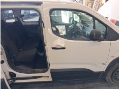 Recambio de puerta delantera derecha para peugeot rifter 1.5 bluehdi 100 referencia OEM IAM 9843488780 TOCADA ROZADA 