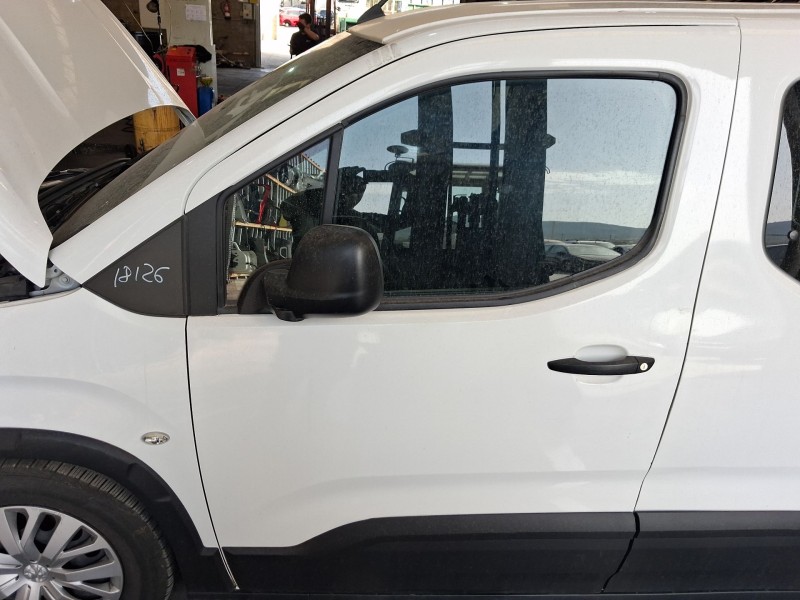 Recambio de puerta delantera izquierda para peugeot rifter 1.5 bluehdi 100 referencia OEM IAM 9822914380  