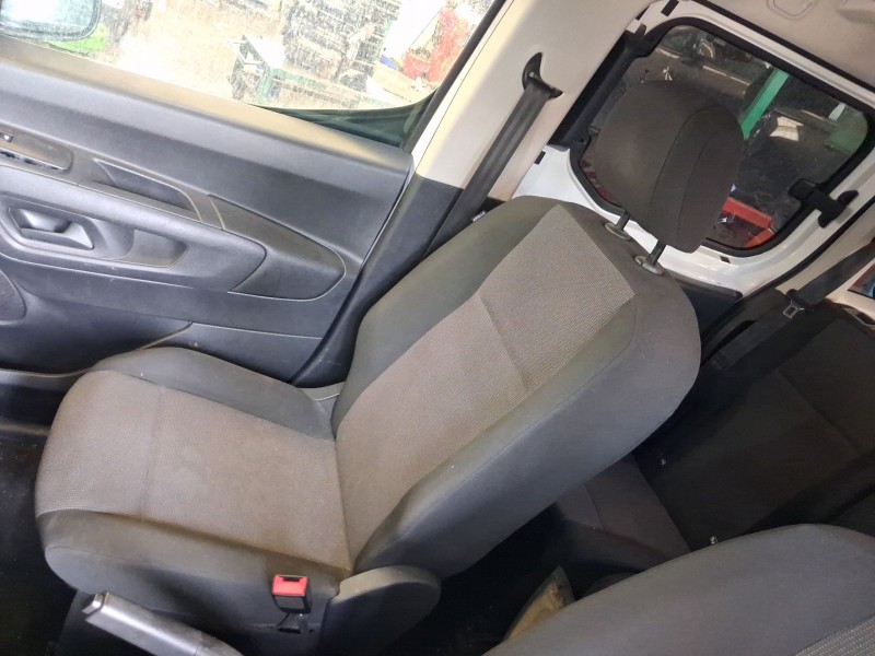 Recambio de asiento delantero derecho para peugeot rifter 1.5 bluehdi 100 referencia OEM IAM  C/AIRBAG 