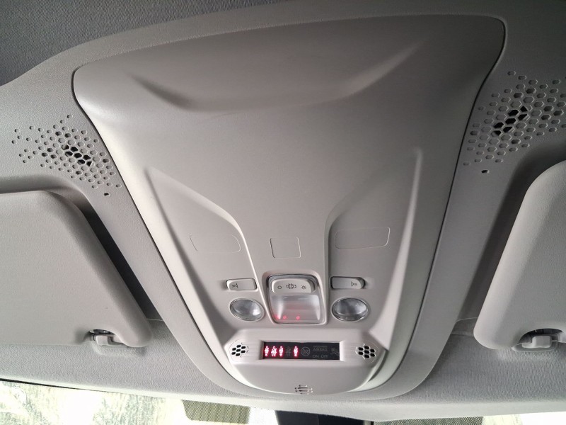 Recambio de luz interior para peugeot rifter 1.5 bluehdi 100 referencia OEM IAM 6362AS  