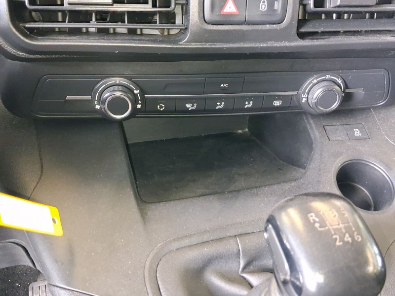 Recambio de mando calefaccion / aire acondicionado para peugeot rifter 1.5 bluehdi 100 referencia OEM IAM   