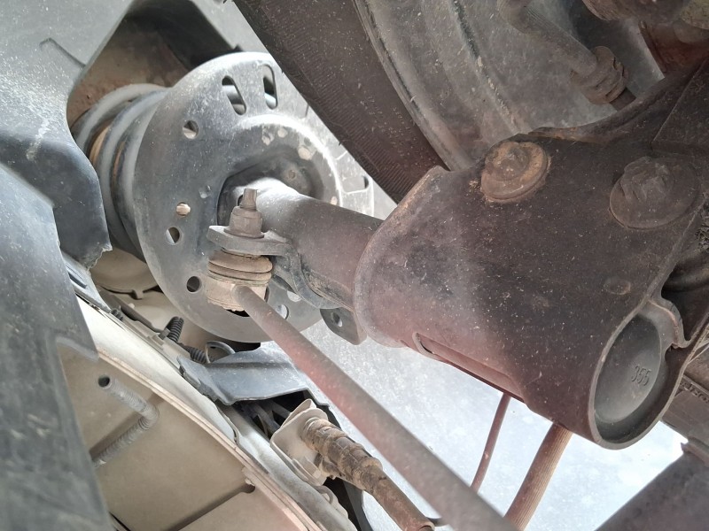 Recambio de amortiguador delantero izquierdo para peugeot rifter 1.5 bluehdi 100 referencia OEM IAM 9826260680  