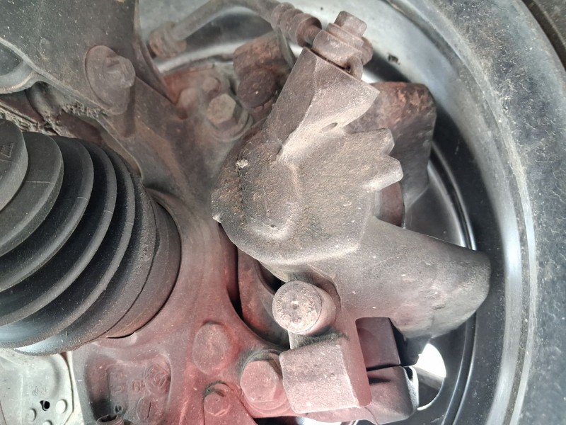 Recambio de pinza freno delantera izquierda para peugeot rifter 1.5 bluehdi 100 referencia OEM IAM 1635221380  