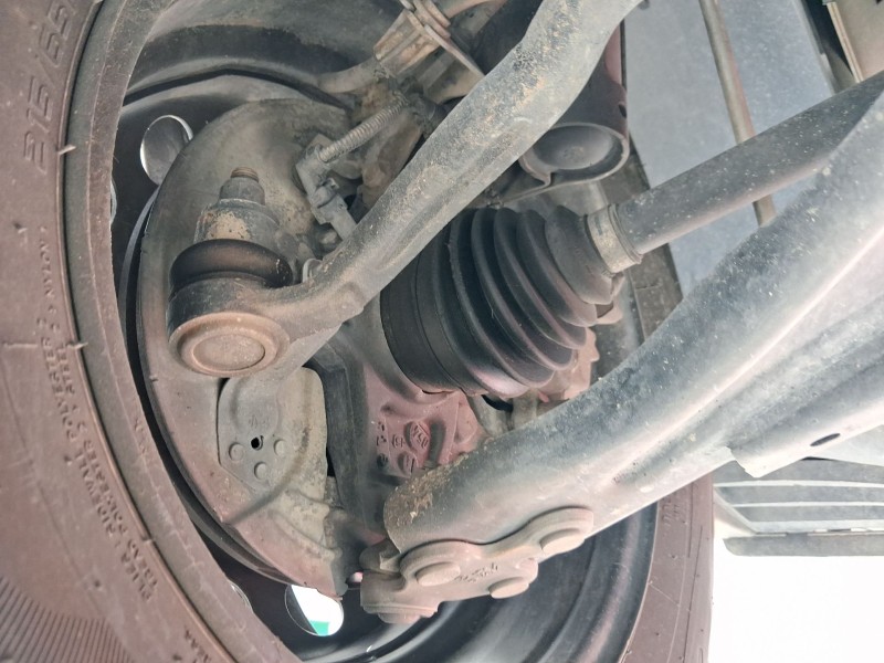 Recambio de mangueta delantera izquierda para peugeot rifter 1.5 bluehdi 100 referencia OEM IAM 1647857480  