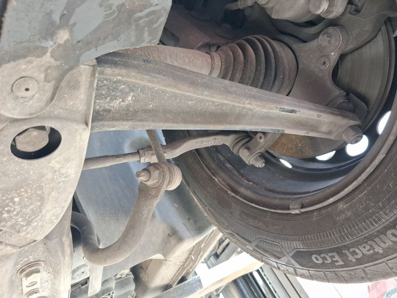 Recambio de brazo suspension inferior delantero izquierdo para fiat scudo furgoneta 1.5 multijet 100 (506) referencia OEM IAM 98