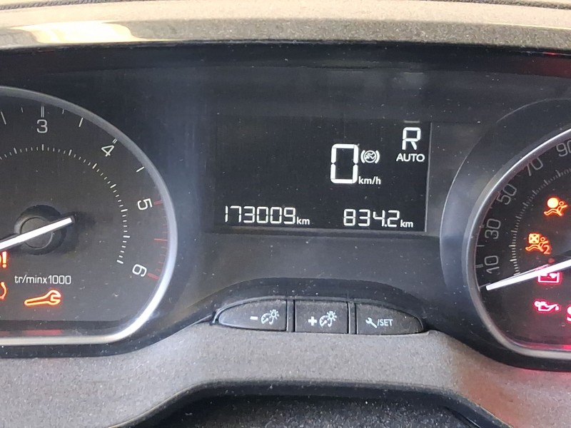 peugeot 2008 i (cu_) del año 2021