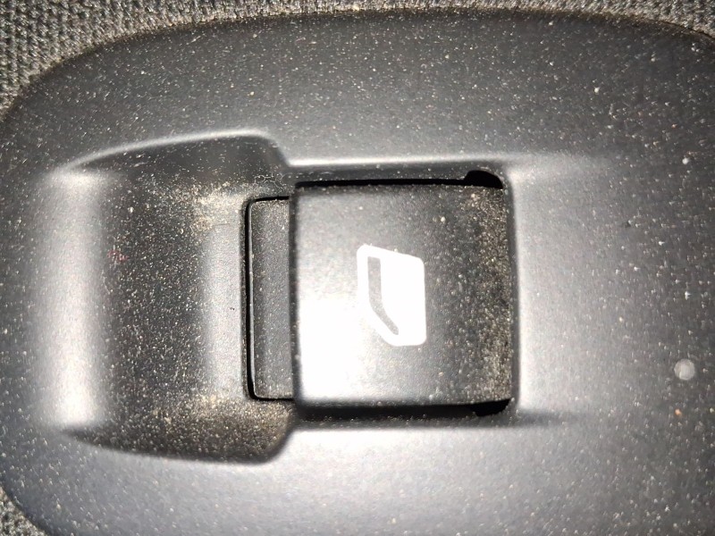 Recambio de mando elevalunas trasero derecho para peugeot 2008 i (cu_) 1.2 thp 110 / puretech 110 referencia OEM IAM 96751119ZD 