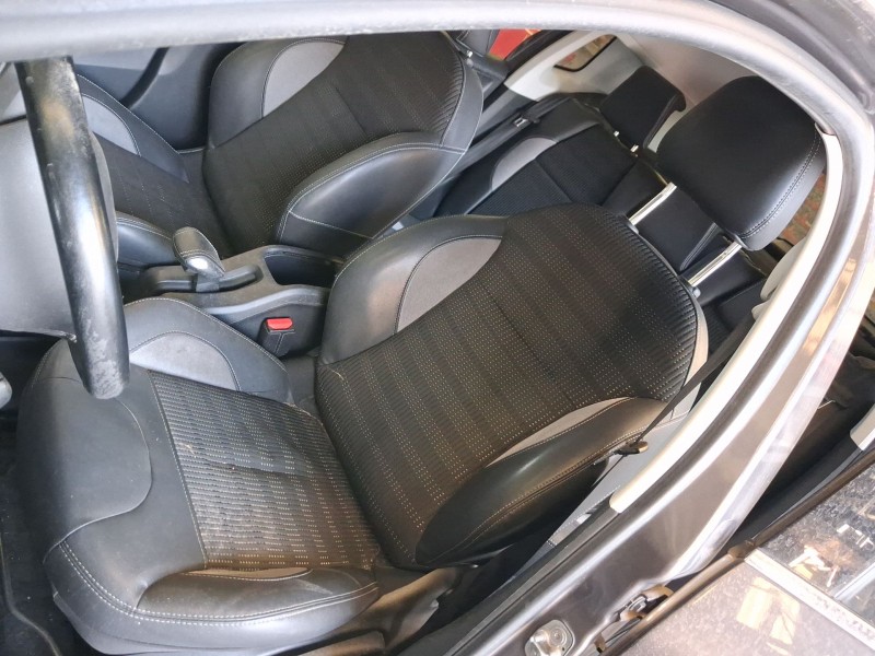 Recambio de asiento delantero izquierdo para peugeot 2008 i (cu_) 1.2 thp 110 / puretech 110 referencia OEM IAM   