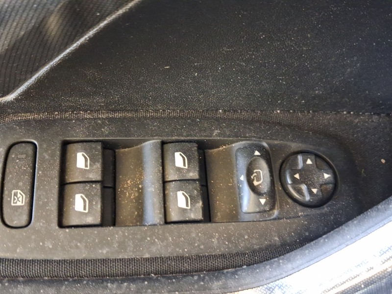 Recambio de mando elevalunas trasero izquierdo para peugeot 2008 i (cu_) 1.2 thp 110 / puretech 110 referencia OEM IAM 96751119Z