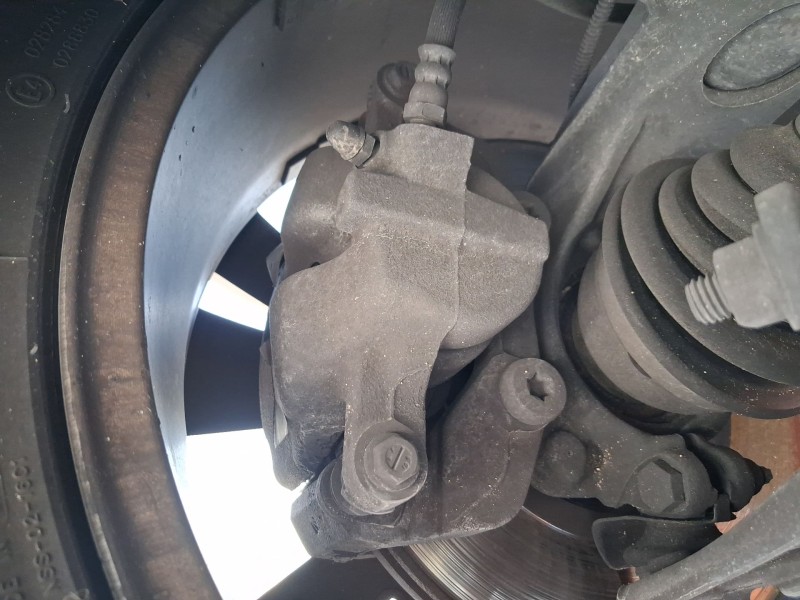 Recambio de pinza freno delantera derecha para peugeot 2008 i (cu_) 1.2 thp 110 / puretech 110 referencia OEM IAM 1617293680  