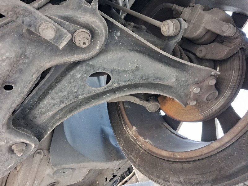 Recambio de brazo suspension inferior delantero izquierdo para peugeot 2008 i (cu_) 1.2 thp 110 / puretech 110 referencia OEM IA