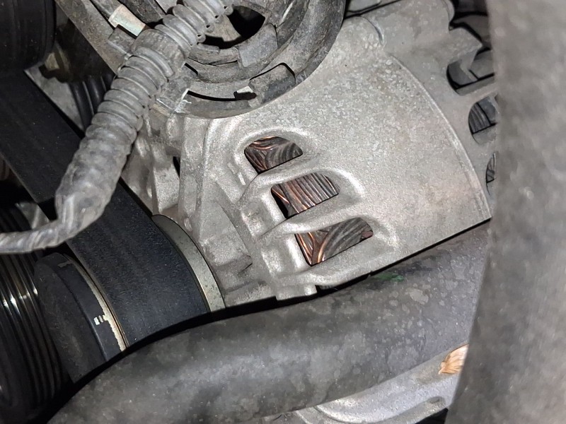 Recambio de alternador para renault grand scénic iv (r9_) 1.2 tce 130 referencia OEM IAM 231000643R 231006677R 