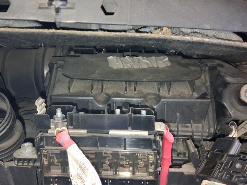 Recambio de carcasa filtro aire para renault grand scénic iv (r9_) 1.2 tce 130 referencia OEM IAM 165006427R  