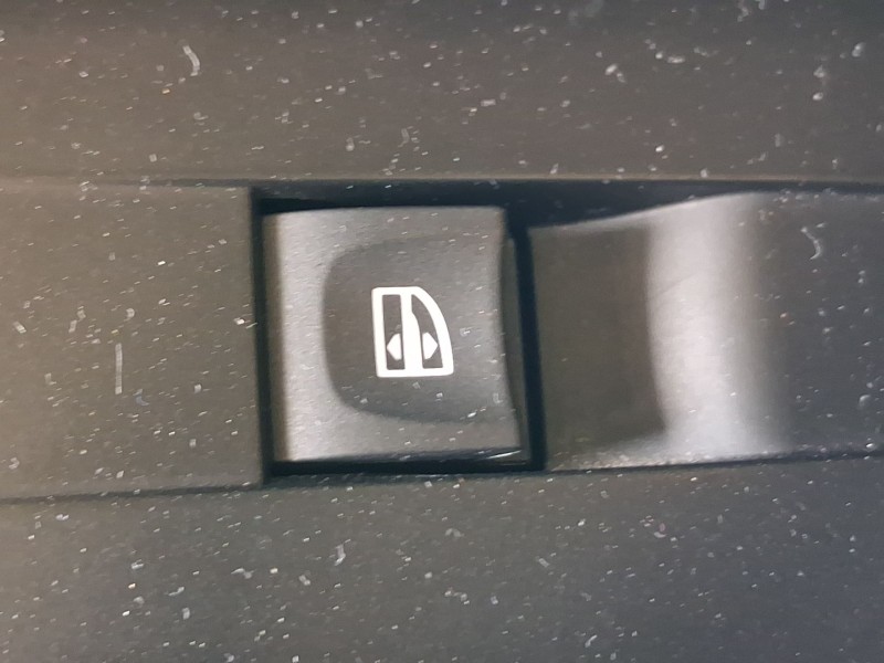 Recambio de mando elevalunas trasero izquierdo para renault grand scénic iv (r9_) 1.2 tce 130 referencia OEM IAM 254214896R  