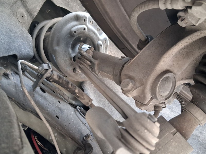 Recambio de amortiguador delantero izquierdo para renault grand scénic iv (r9_) 1.2 tce 130 referencia OEM IAM 543021401R  