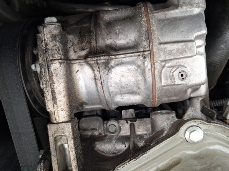 Recambio de compresor aire acondicionado para renault grand scénic iv (r9_) 1.2 tce 130 referencia OEM IAM 926004941R 926009307R