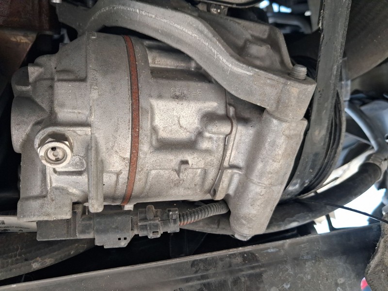 Recambio de compresor aire acondicionado para peugeot 3008 ii suv (mc_, mr_, mj_, m4_) 1.5 bluehdi 130 referencia OEM IAM 982309