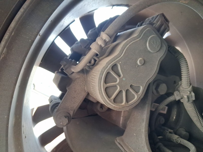 Recambio de pinza freno trasera izquierda para peugeot 3008 ii suv (mc_, mr_, mj_, m4_) 1.5 bluehdi 130 referencia OEM IAM 16926