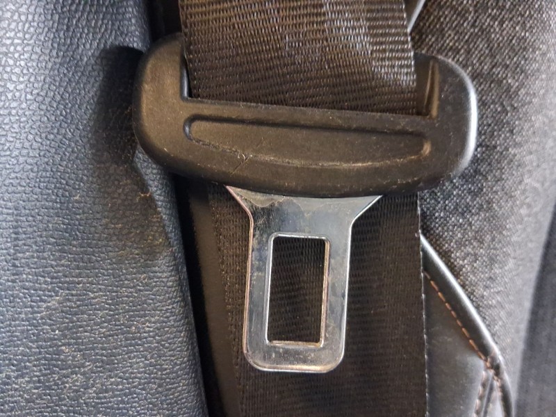 Recambio de cinturon seguridad trasero derecho para peugeot 3008 ii suv (mc_, mr_, mj_, m4_) 1.5 bluehdi 130 referencia OEM IAM 
