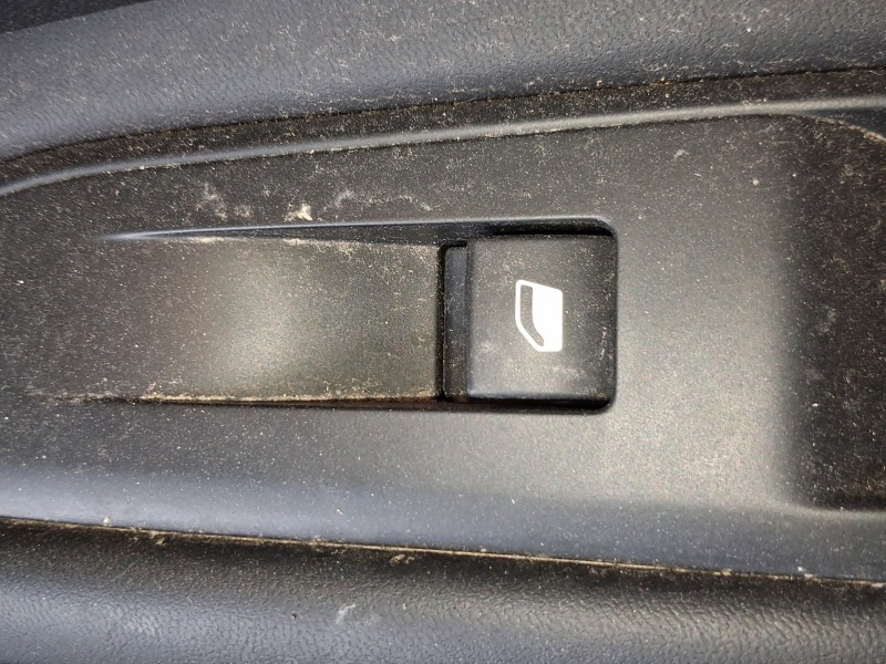 Recambio de mando elevalunas trasero derecho para peugeot 3008 ii suv (mc_, mr_, mj_, m4_) 1.5 bluehdi 130 referencia OEM IAM 98