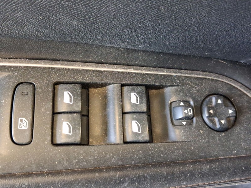 Recambio de mando elevalunas delantero izquierdo para peugeot 3008 ii suv (mc_, mr_, mj_, m4_) 1.5 bluehdi 130 referencia OEM IA
