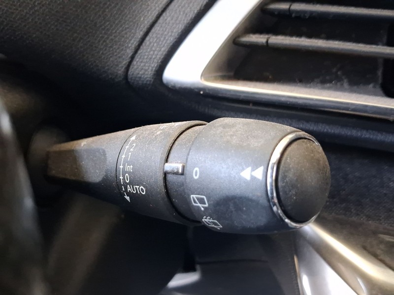 Recambio de mando luces y limpia para peugeot 3008 ii suv (mc_, mr_, mj_, m4_) 1.5 bluehdi 130 referencia OEM IAM 98312544ZD  