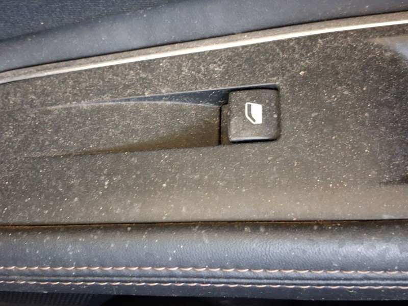 Recambio de mando elevalunas delantero derecho para peugeot 3008 ii suv (mc_, mr_, mj_, m4_) 1.5 bluehdi 130 referencia OEM IAM 