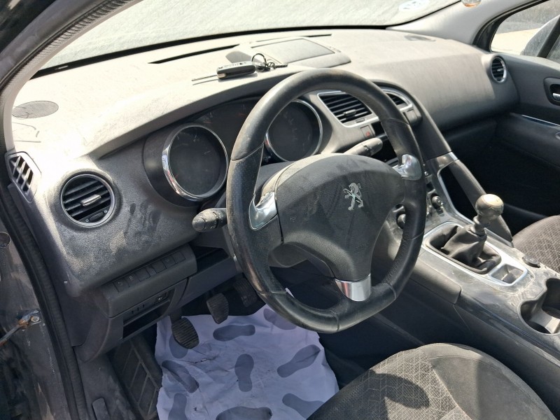 peugeot 3008 i monospace (0u_) del año 2015