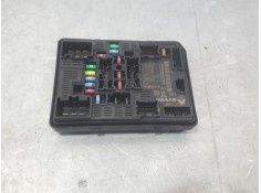 CAJA RELES / FUSIBLES 284B64086R 