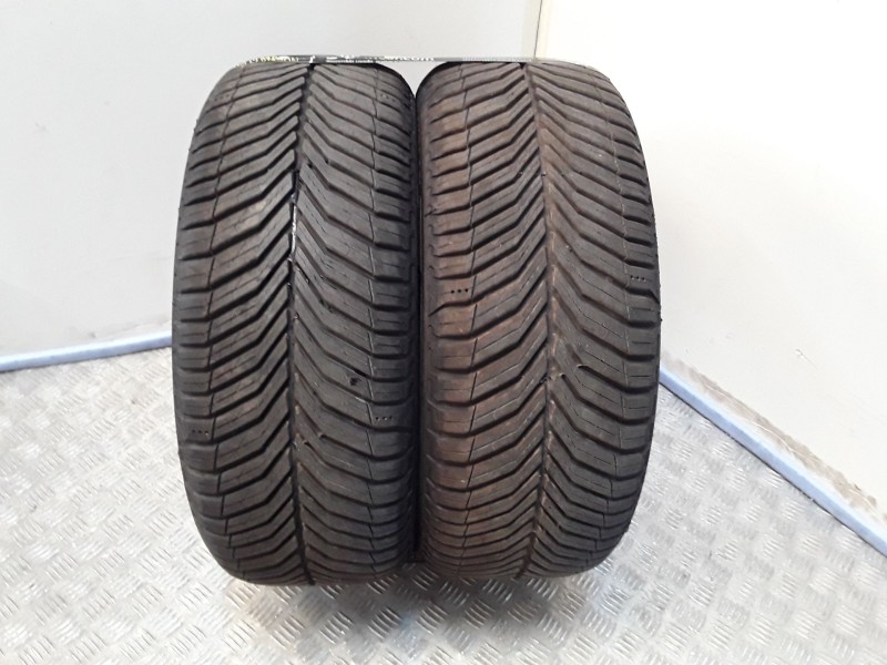 Recambio de neumatico pareja para neumaticos reutilizados - referencia OEM IAM 225401892W MICHELIN 225/40/18/92W