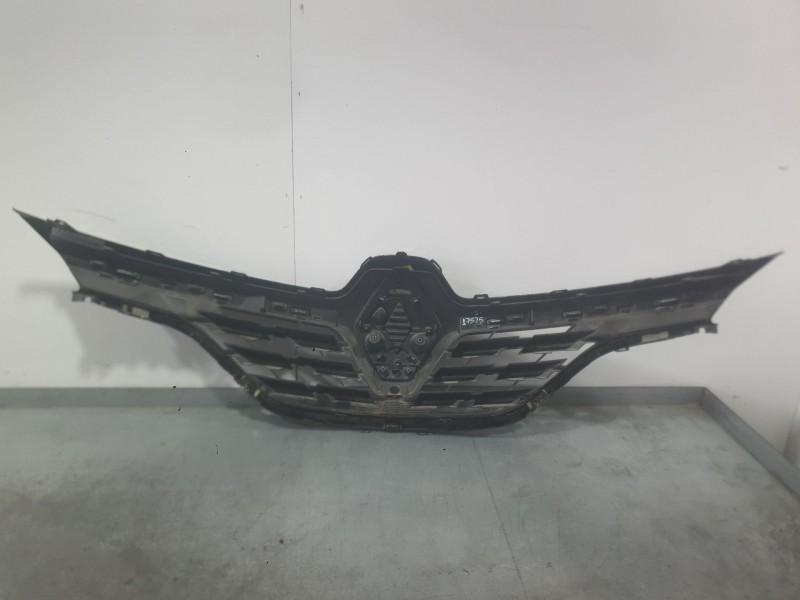 Recambio de rejilla delantera para renault captur ii (hf_) tce 100 (hfmt) referencia OEM IAM 620260503R  
