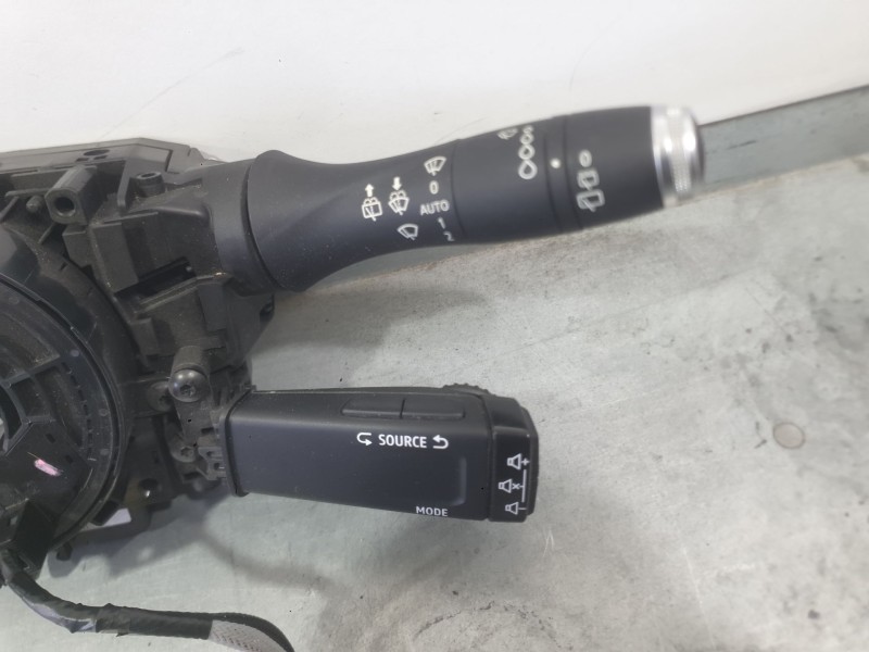Recambio de mando luces y limpia para renault captur ii (hf_) tce 100 (hfmt) referencia OEM IAM 255672748R  