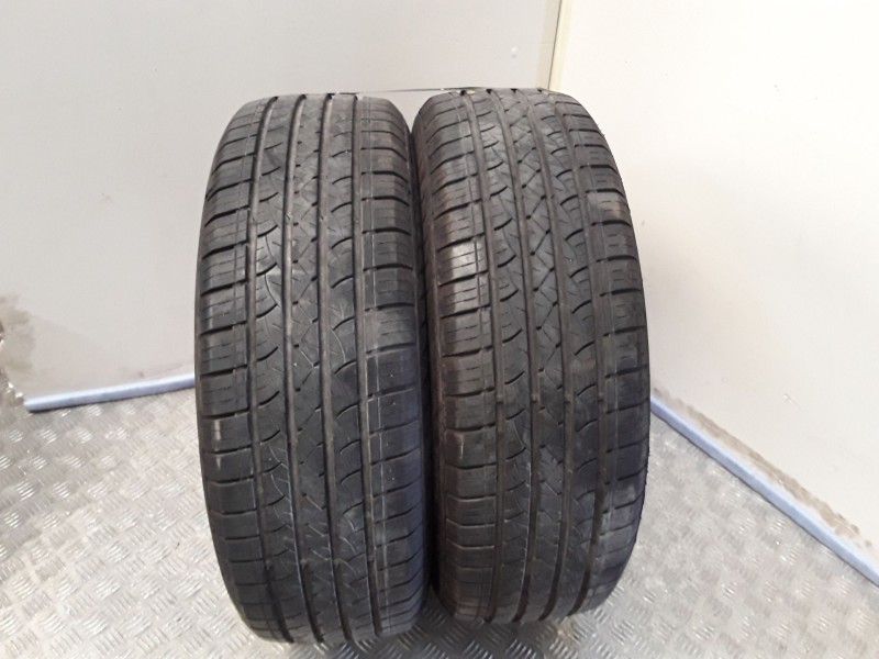 Recambio de neumatico pareja para neumaticos reutilizados - referencia OEM IAM 215651799H WINDFORCE 215/65/17/99H