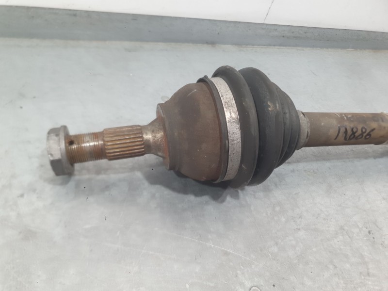 Recambio de transmision delantera izquierda para peugeot 5008 (0u_, 0e_) 1.6 bluehdi 115 referencia OEM IAM 3272PZ  