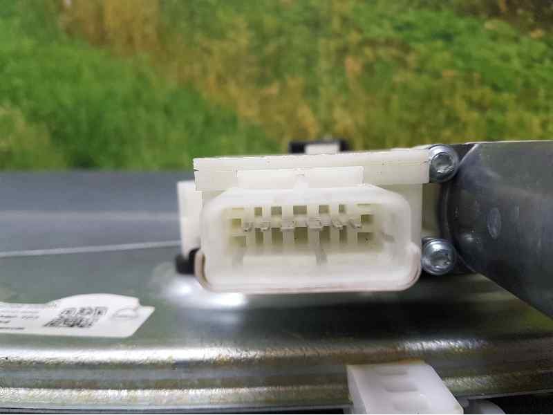 Recambio de elevalunas trasero derecho para nissan qashqai (j11) tekna referencia OEM IAM 82700HV00C C88540103 ELECTRICO 6 PINS
